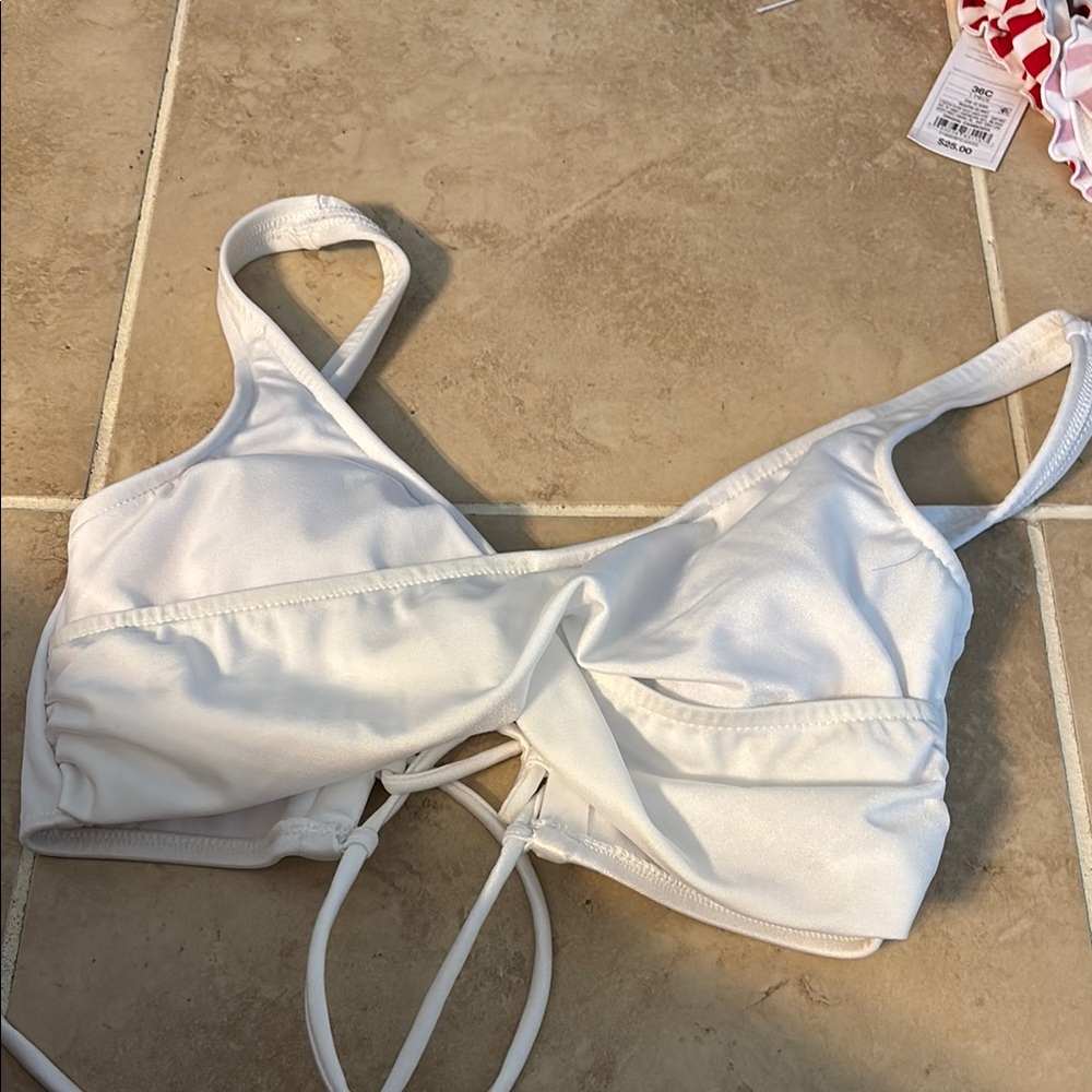 VENUS White Bikini Top
